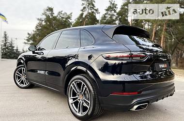 Внедорожник / Кроссовер Porsche Cayenne 2020 в 