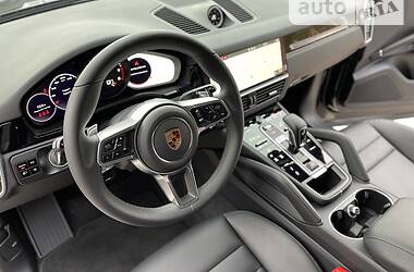 Внедорожник / Кроссовер Porsche Cayenne 2020 в 