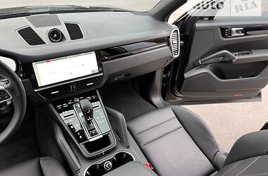 Внедорожник / Кроссовер Porsche Cayenne 2020 в 