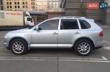 Внедорожник / Кроссовер Porsche Cayenne 2007 в 