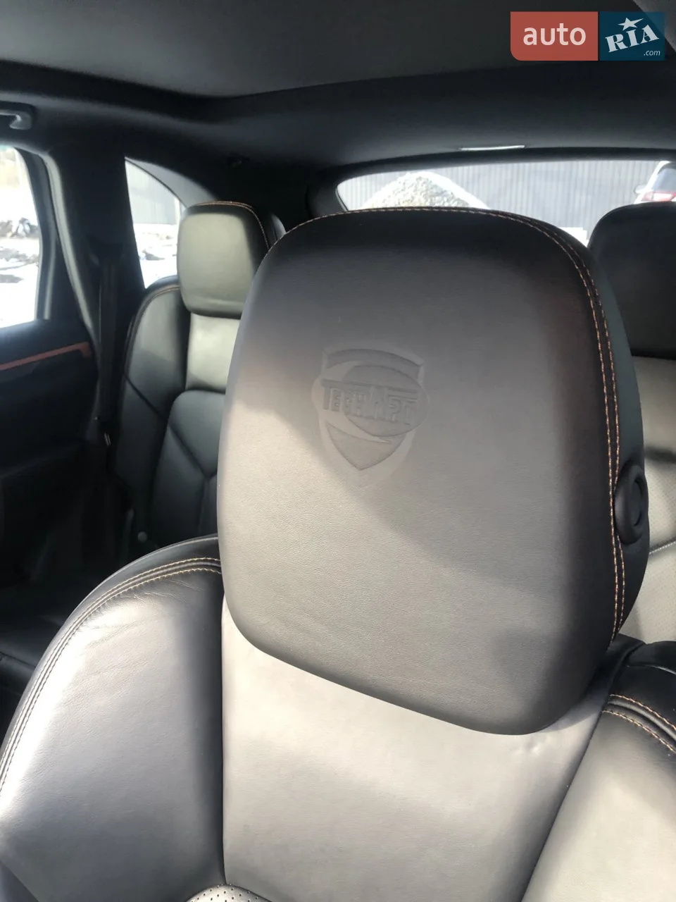 2016 Porsche Cayenne - мініатюра 27