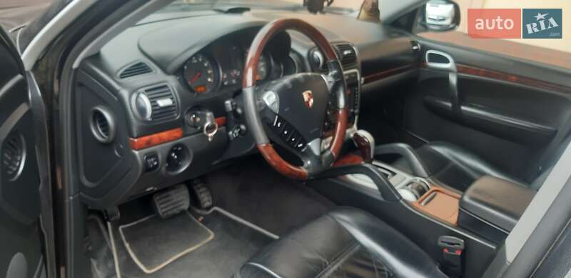 Внедорожник / Кроссовер Porsche Cayenne 2006 в Болехове