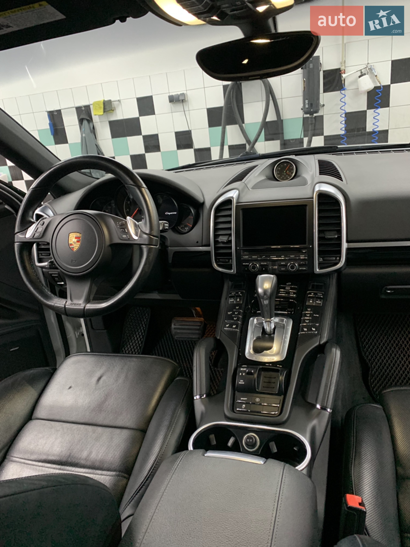 2013 Porsche Cayenne - мініатюра 4