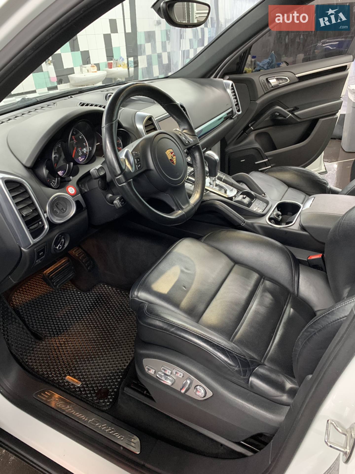 2013 Porsche Cayenne - мініатюра 3