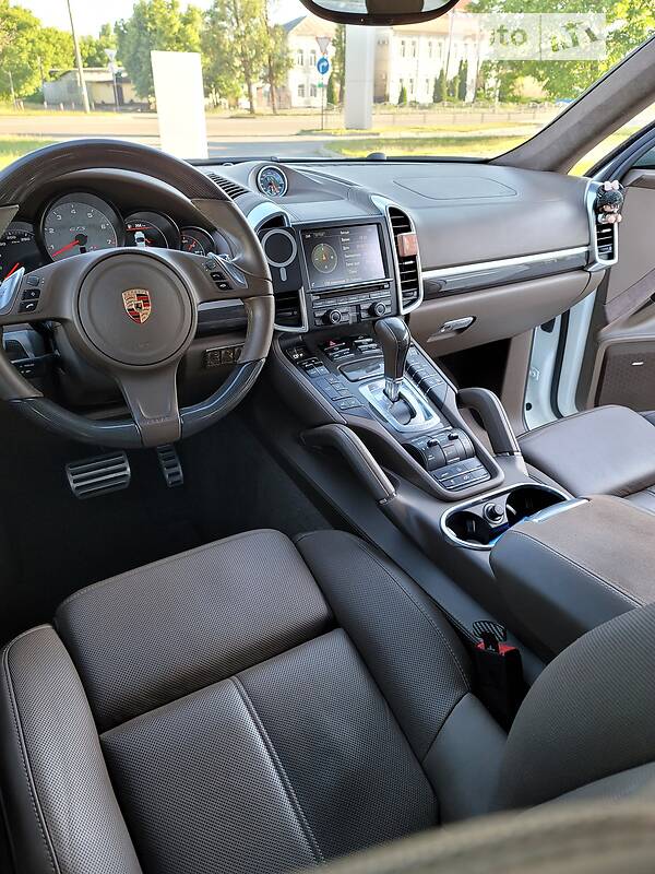 Внедорожник / Кроссовер Porsche Cayenne 2013 в Киеве фото 36 Внедорожник / Кроссовер Porsche Cayenne 2013 в Киеве