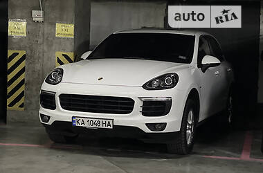 Позашляховик / Кросовер Porsche Cayenne 2015 в Києві