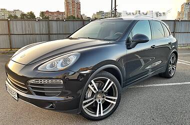 Позашляховик / Кросовер Porsche Cayenne 2010 в Києві