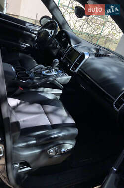 Позашляховик / Кросовер Porsche Cayenne 2013 в Кропивницькому