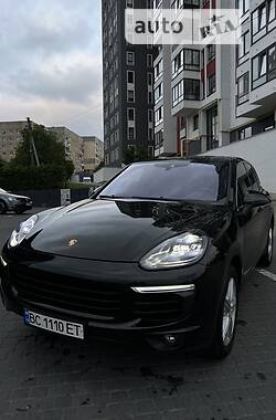 Внедорожник / Кроссовер Porsche Cayenne 2015 в Львове