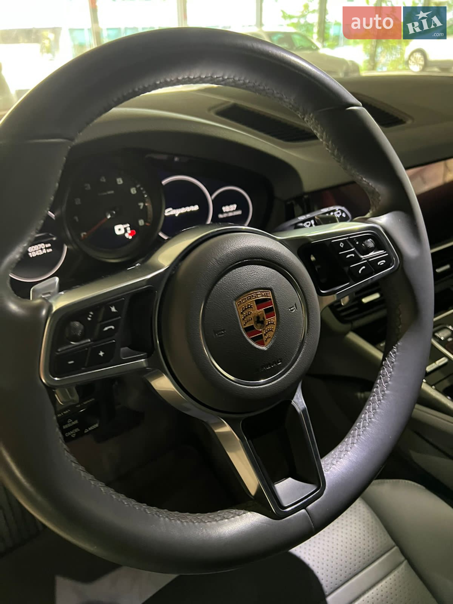 2018 Porsche Cayenne - мініатюра 2