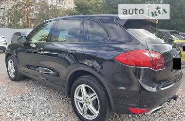 Позашляховик / Кросовер Porsche Cayenne 2014 в Одесі