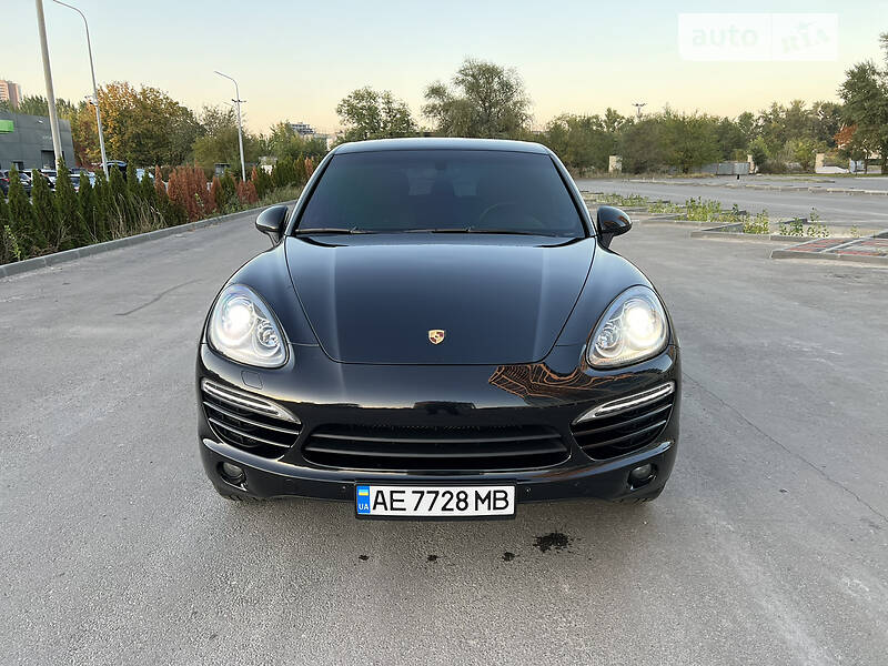 Позашляховик / Кросовер Porsche Cayenne 2013 в Дніпрі