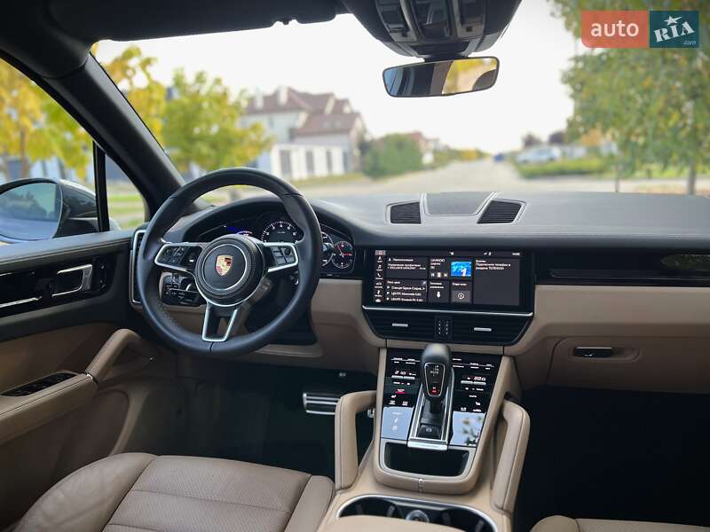 Позашляховик / Кросовер Porsche Cayenne 2018 в Одесі