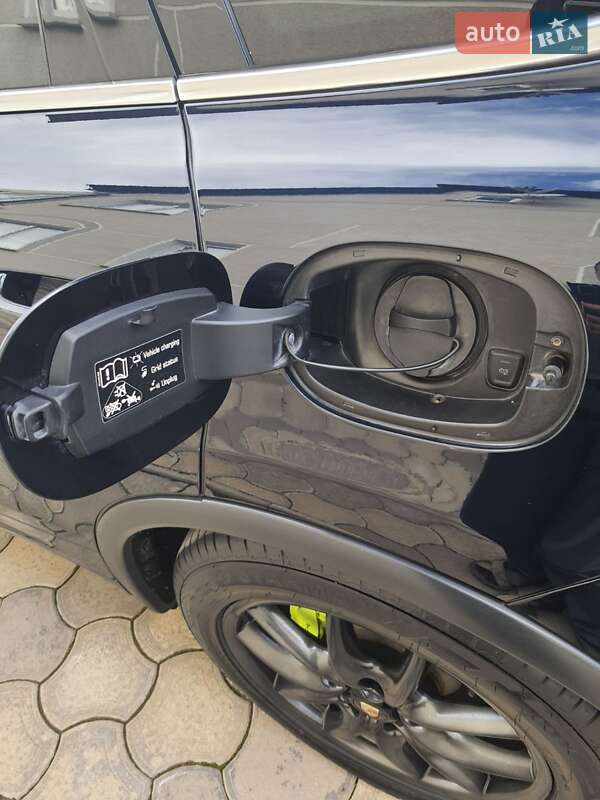 Внедорожник / Кроссовер Porsche Cayenne 2015 в Черновцах