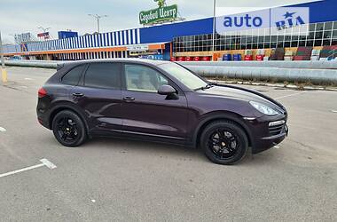 Внедорожник / Кроссовер Porsche Cayenne 2012 в Киеве