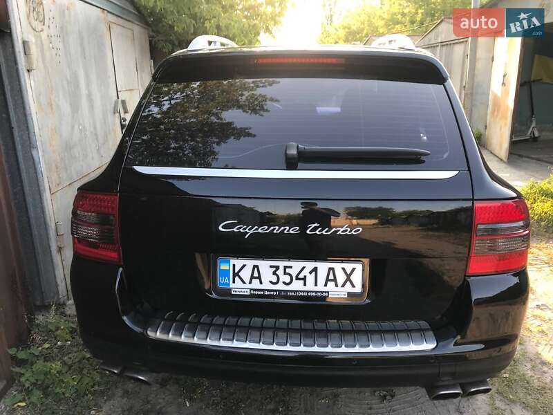 Позашляховик / Кросовер Porsche Cayenne 2004 в Києві