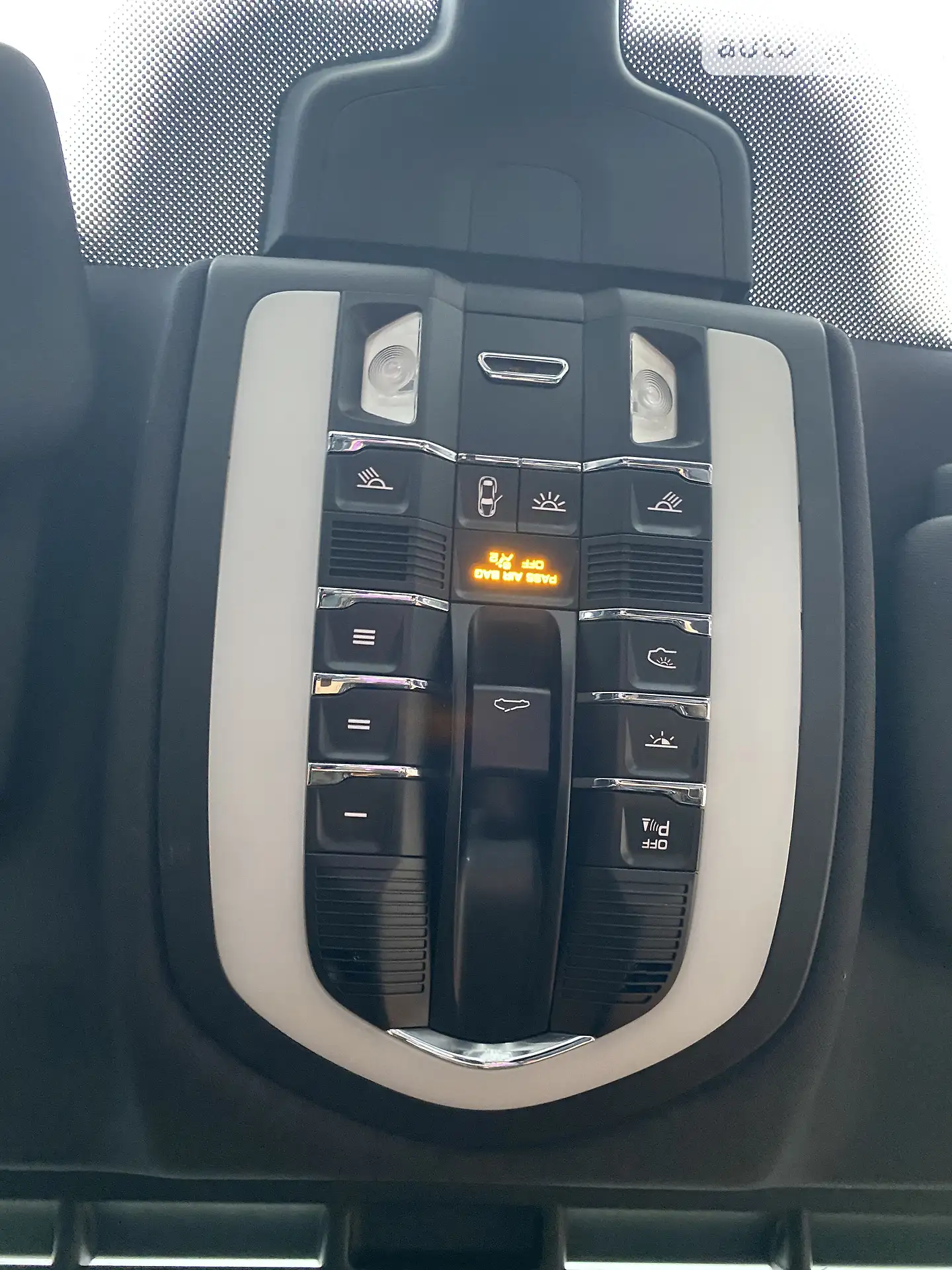 2015 Porsche Cayenne - мініатюра 23