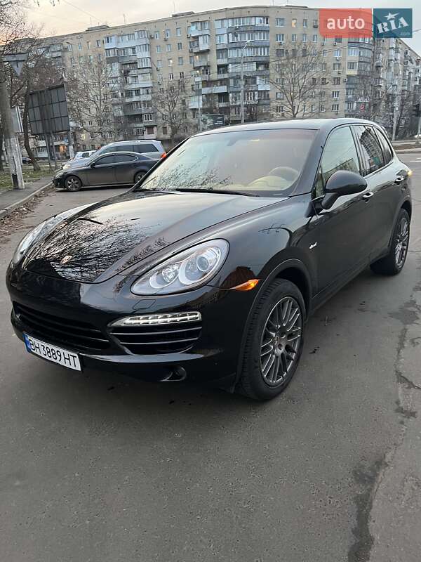 Внедорожник / Кроссовер Porsche Cayenne 2012 в Одессе фото 3 Внедорожник / Кроссовер Porsche Cayenne 2012 в Одессе