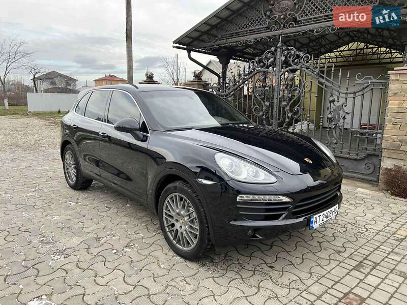 Позашляховик / Кросовер Porsche Cayenne 2012 в Івано-Франківську