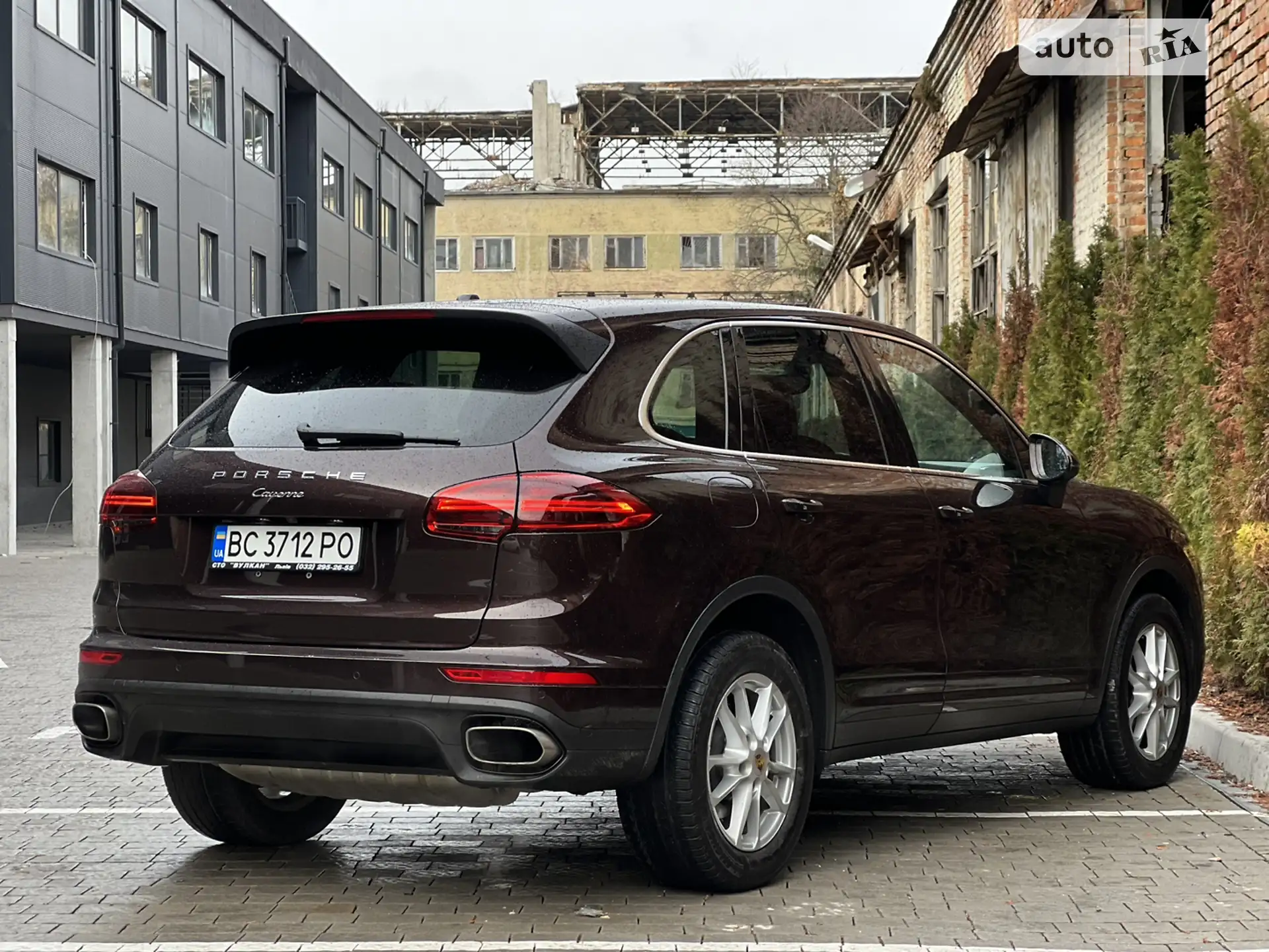 2017 Porsche Cayenne - мініатюра 24