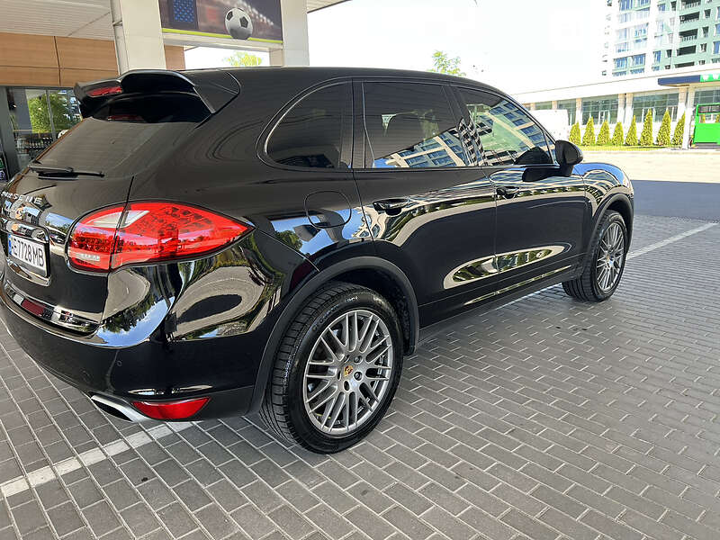 Позашляховик / Кросовер Porsche Cayenne 2013 в Дніпрі