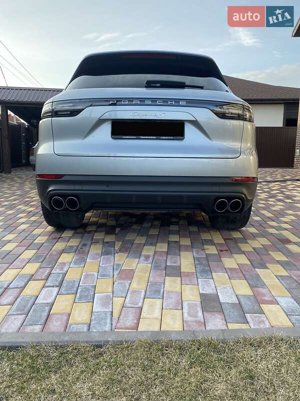 Позашляховик / Кросовер Porsche Cayenne 2020 в Дніпрі
