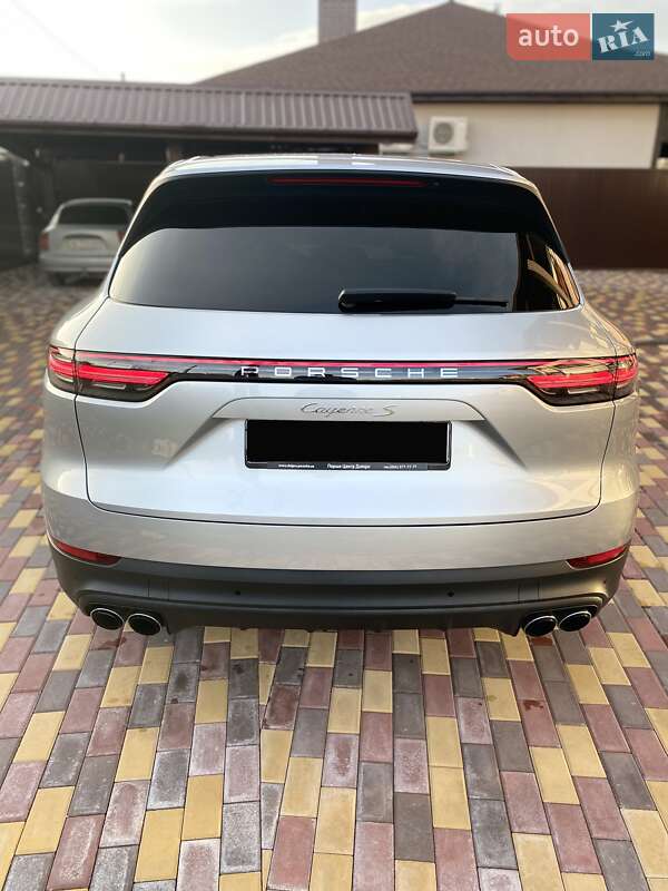 Позашляховик / Кросовер Porsche Cayenne 2020 в Дніпрі