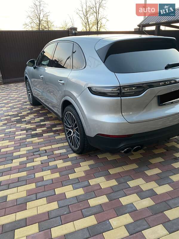 Позашляховик / Кросовер Porsche Cayenne 2020 в Дніпрі