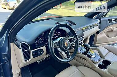 Позашляховик / Кросовер Porsche Cayenne 2017 в 