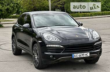 Позашляховик / Кросовер Porsche Cayenne 2013 в Харкові