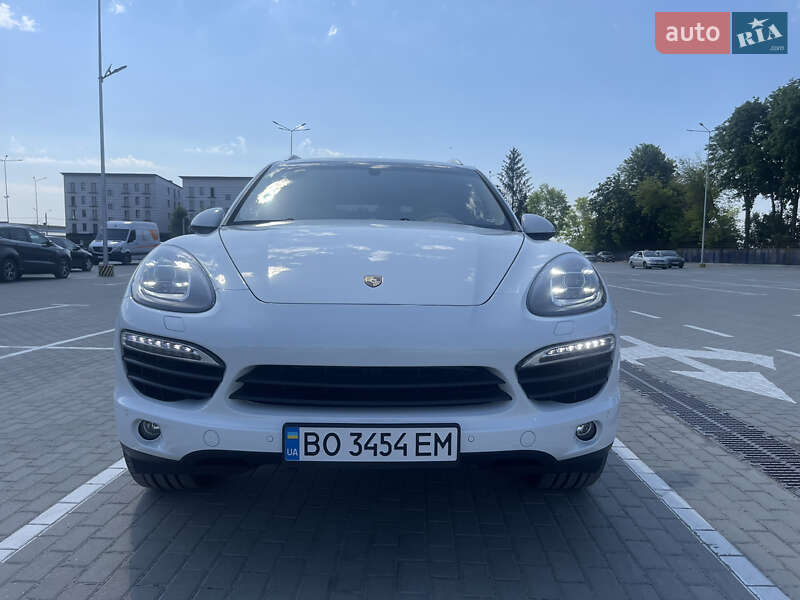 Внедорожник / Кроссовер Porsche Cayenne 2013 в Тернополе