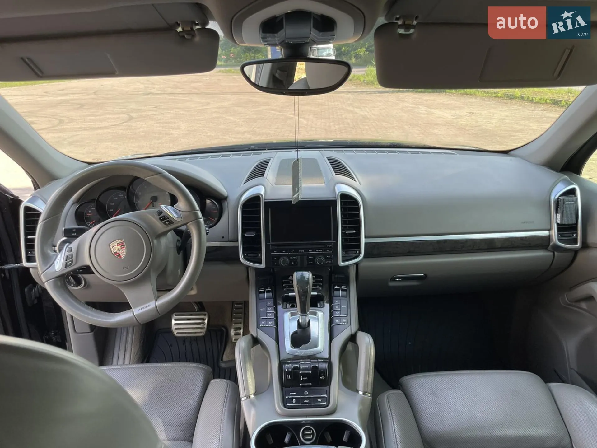2010 Porsche Cayenne - мініатюра 12