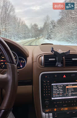 Внедорожник / Кроссовер Porsche Cayenne 2004 в 