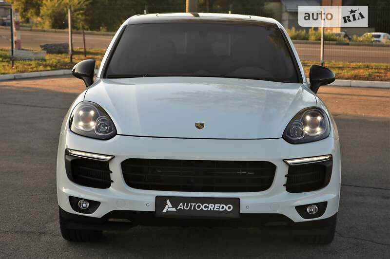 Внедорожник / Кроссовер Porsche Cayenne 2013 в Харькове