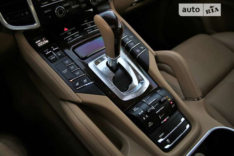 Внедорожник / Кроссовер Porsche Cayenne 2013 в Харькове