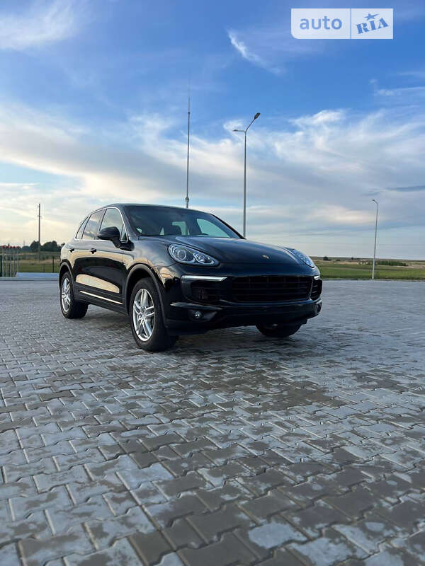 Внедорожник / Кроссовер Porsche Cayenne 2014 в Луцке