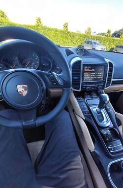 Внедорожник / Кроссовер Porsche Cayenne 2014 в Долине