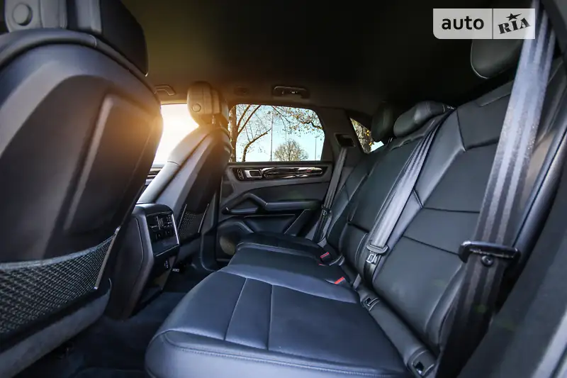 Porsche Cayenne 2019 VIN WP1ZZZ9YZLDA00040 фото оголошення 27 з 65
