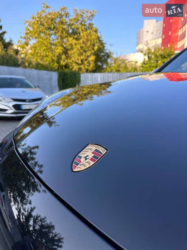 Внедорожник / Кроссовер Porsche Cayenne 2017 в Киеве