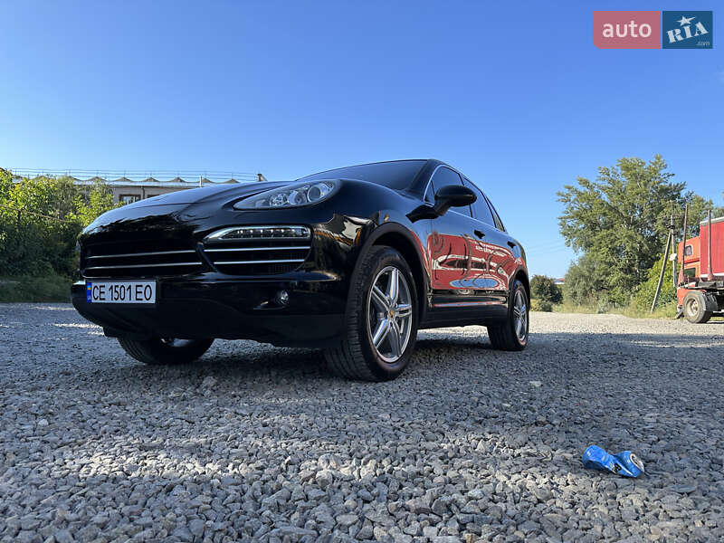 Внедорожник / Кроссовер Porsche Cayenne 2013 в Черновцах