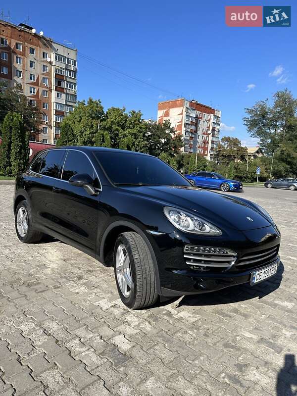 Внедорожник / Кроссовер Porsche Cayenne 2013 в Черновцах