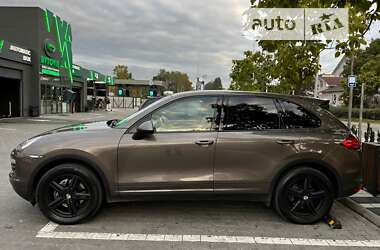 Внедорожник / Кроссовер Porsche Cayenne 2013 в 
