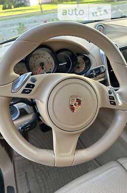 Внедорожник / Кроссовер Porsche Cayenne 2013 в Днепре