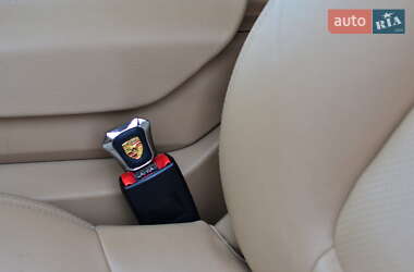 Позашляховик / Кросовер Porsche Cayenne 2012 в 