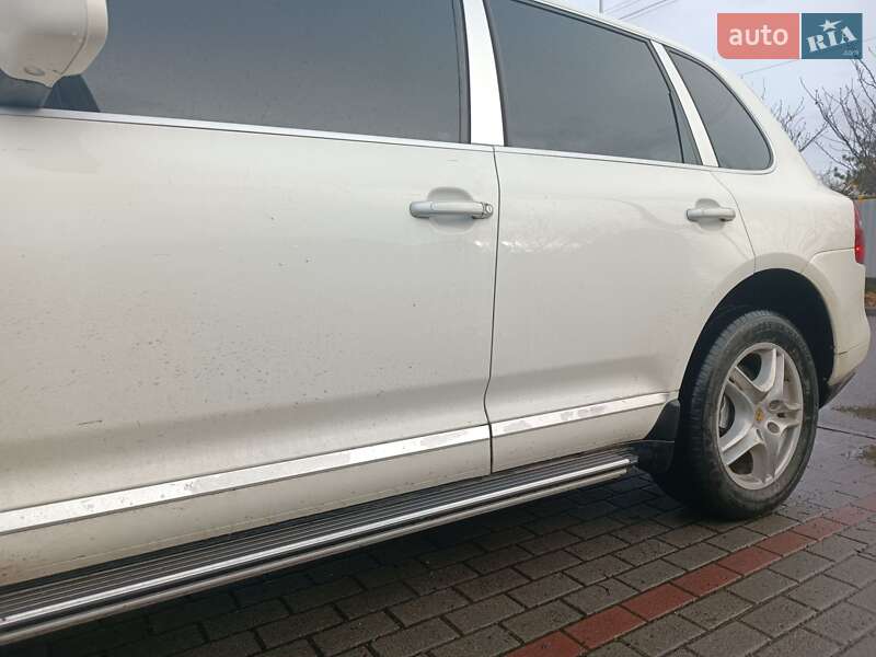 Позашляховик / Кросовер Porsche Cayenne 2008 в Сваляві