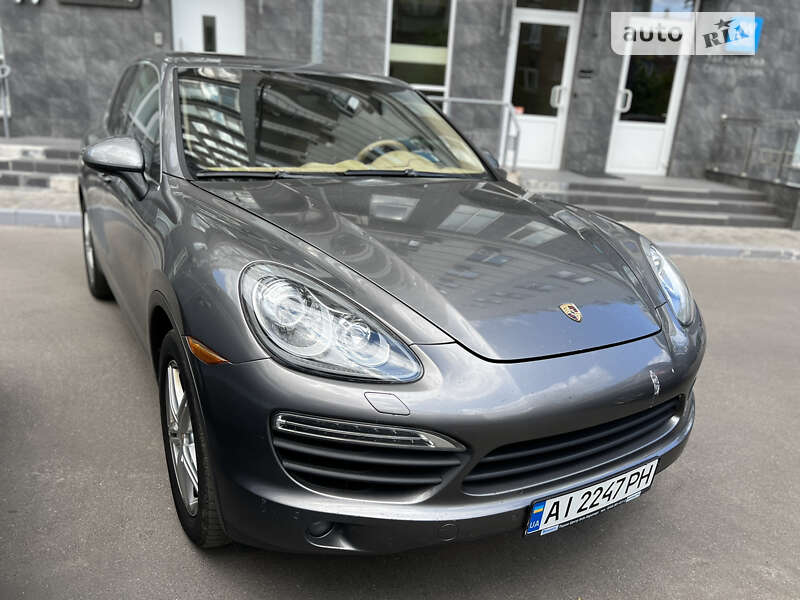 Позашляховик / Кросовер Porsche Cayenne 2012 в Києві