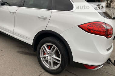 Внедорожник / Кроссовер Porsche Cayenne 2014 в Броварах