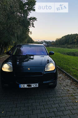 Внедорожник / Кроссовер Porsche Cayenne 2004 в Черновцах