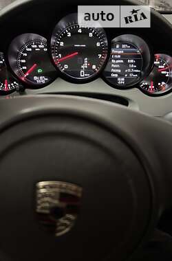Внедорожник / Кроссовер Porsche Cayenne 2013 в Полтаве