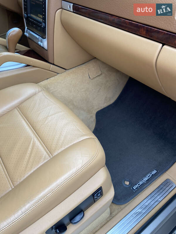 Позашляховик / Кросовер Porsche Cayenne 2003 в Одесі